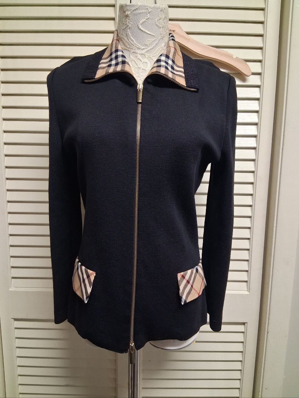 Vintage Classic Cecilia Verrini Zip-FrontTop 100% Pure Wool Quiet Money